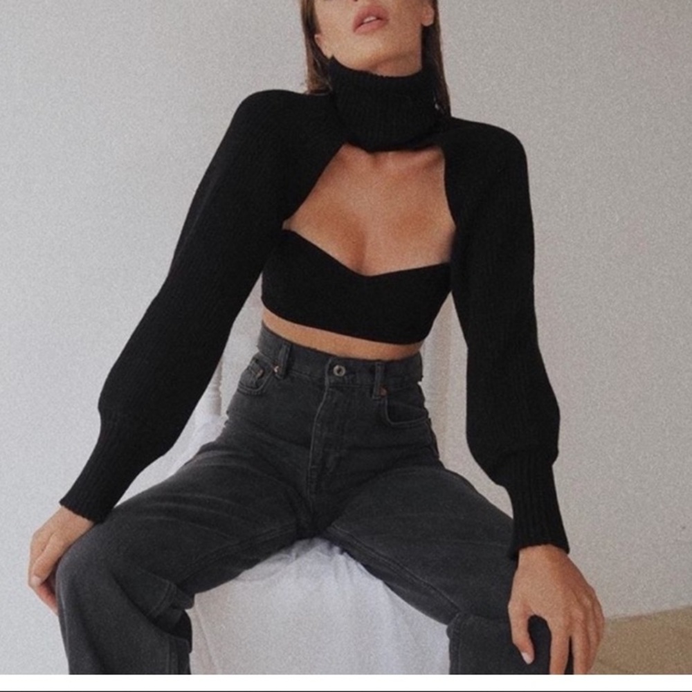 Cut out turtle neck knit sweater